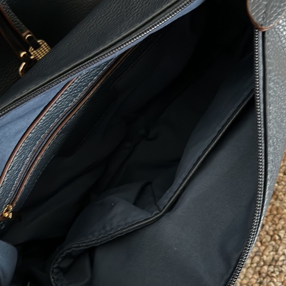 2/$60 Women Faux Leather Multiway Tote Bag 2Pcs! - Picture 6 of 7